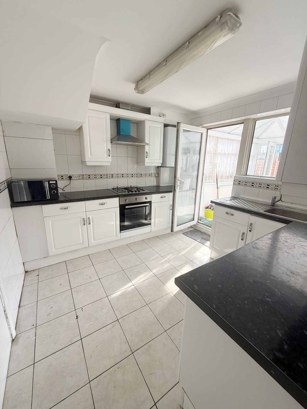 Spacious Double Room in Stratford 